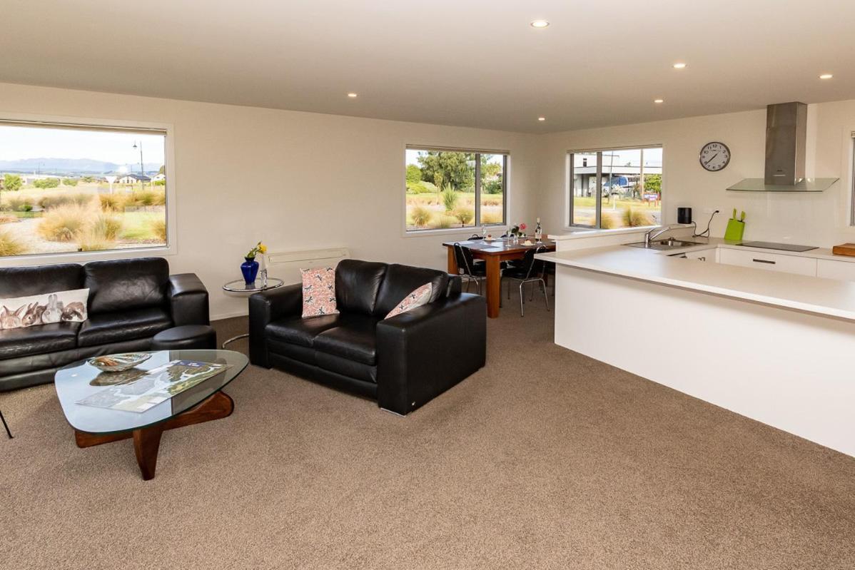 Poppa Pete'S - Te Anau Holiday Home Dış mekan fotoğraf