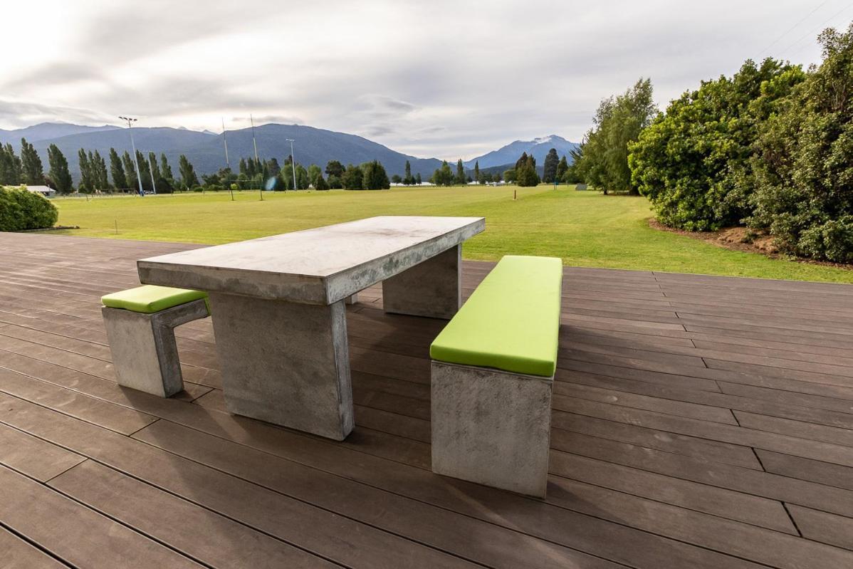 Poppa Pete'S - Te Anau Holiday Home Dış mekan fotoğraf